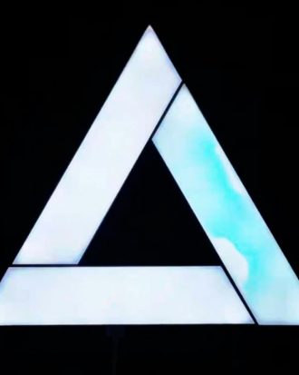 PAINEL DE LED MODULAR WI-FI TIPO NANOLEAF EM FORMATO DE TRAPÉZIO